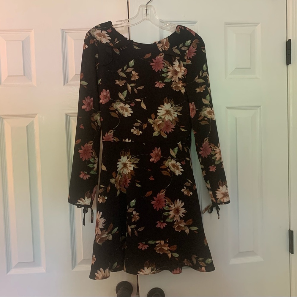 Design Lab Black & Floral Long Sleeve Mini Dress